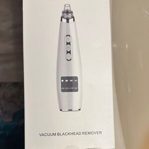 White Vacuum Blackhead Remover